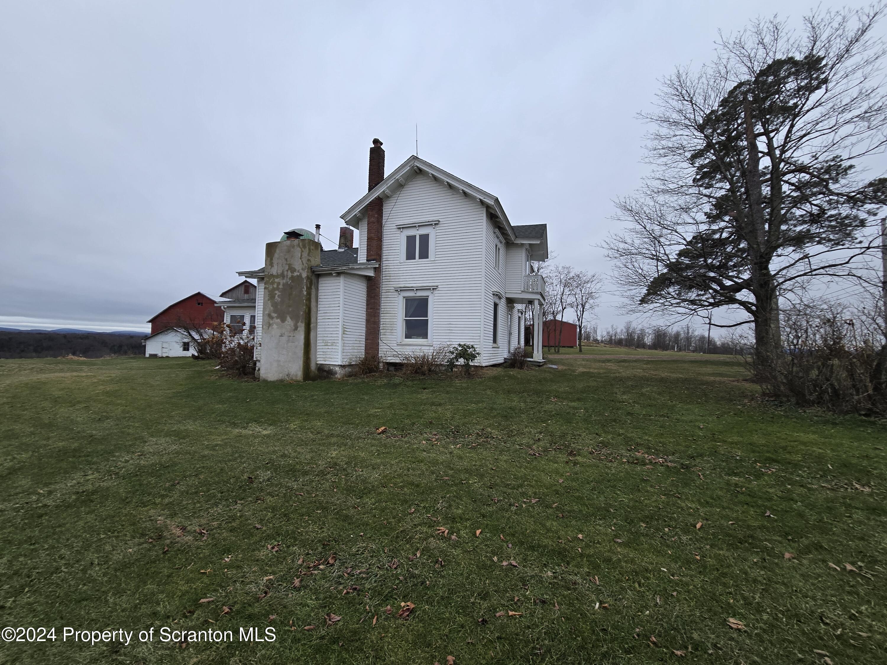 262 Spencer Hill Road Nicholson, PA 18446 - Photo 4 of 42 20241216_161200