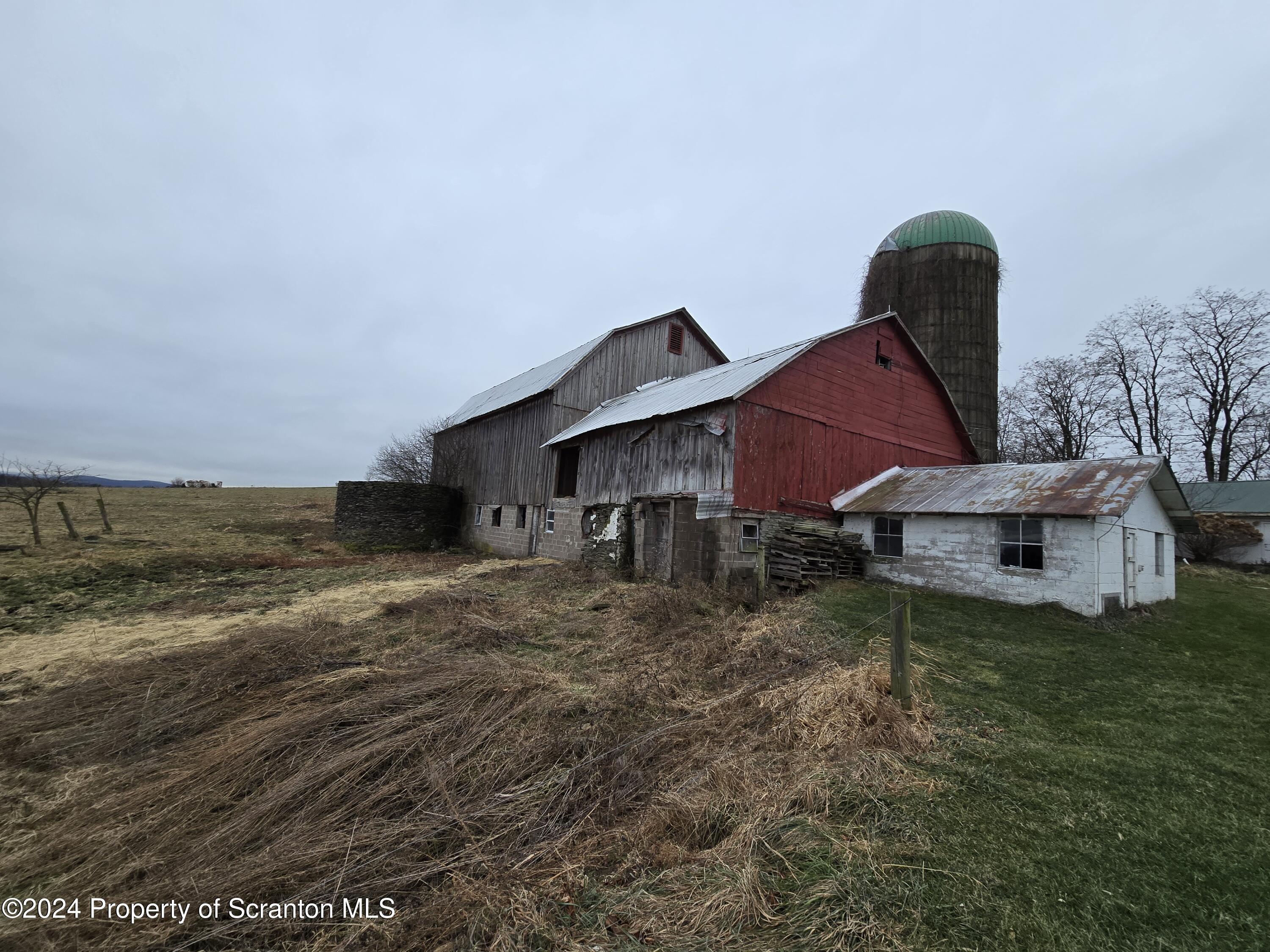 262 Spencer Hill Road Nicholson, PA 18446 - Photo 6 of 42 20241216_161021