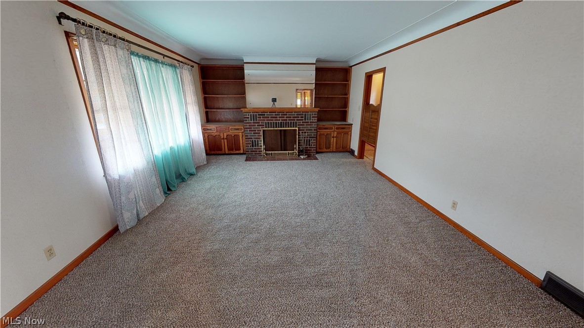 4055 Kirk Road Youngstown, OH 44511 - Photo 4 of 28 Gallery Image 4