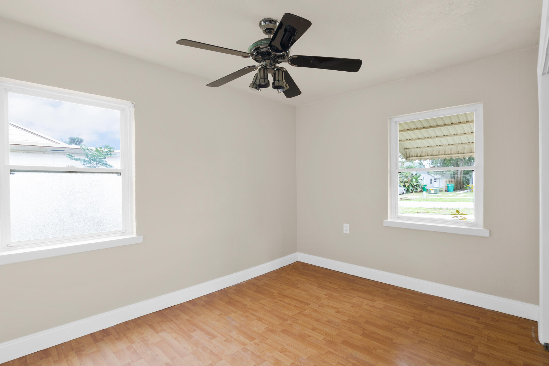 228 Beverly Road Cocoa, FL 32922 - Photo 15 of 18 228 Beverly Rd Guest Bedroom 2