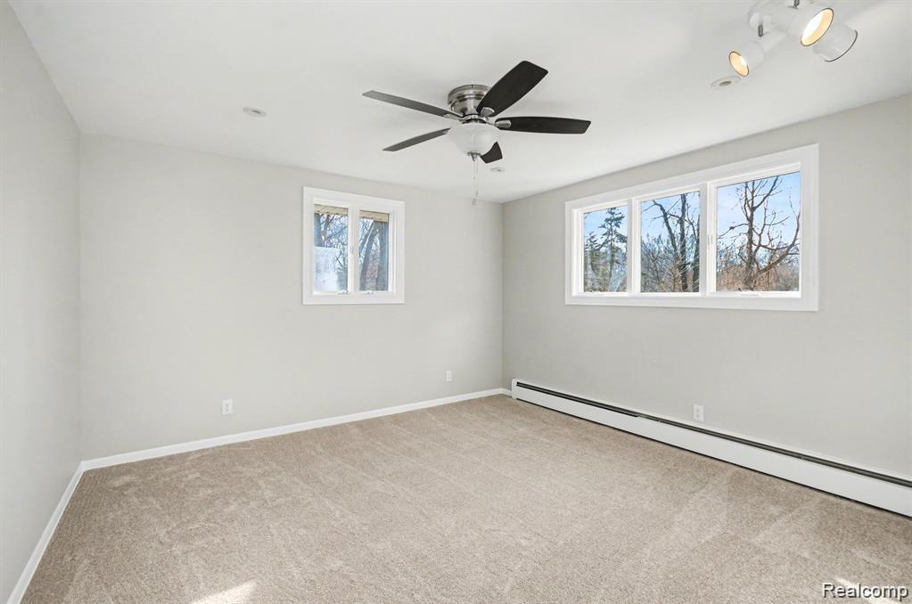 8841 Clark Road Clarkston, MI 48346 - Photo 12 of 21