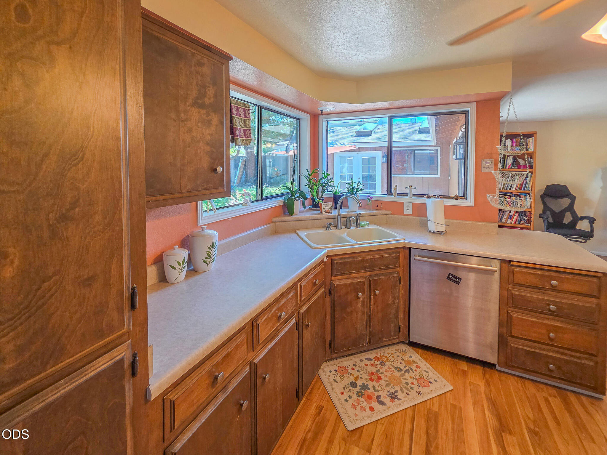 3015 Lone Pine Road Medford, OR 97504 - Photo 10 of 34
