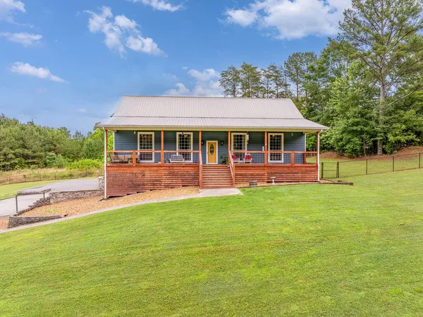 $395,000 | 116 County Road 476, Bridgeport, AL 35740