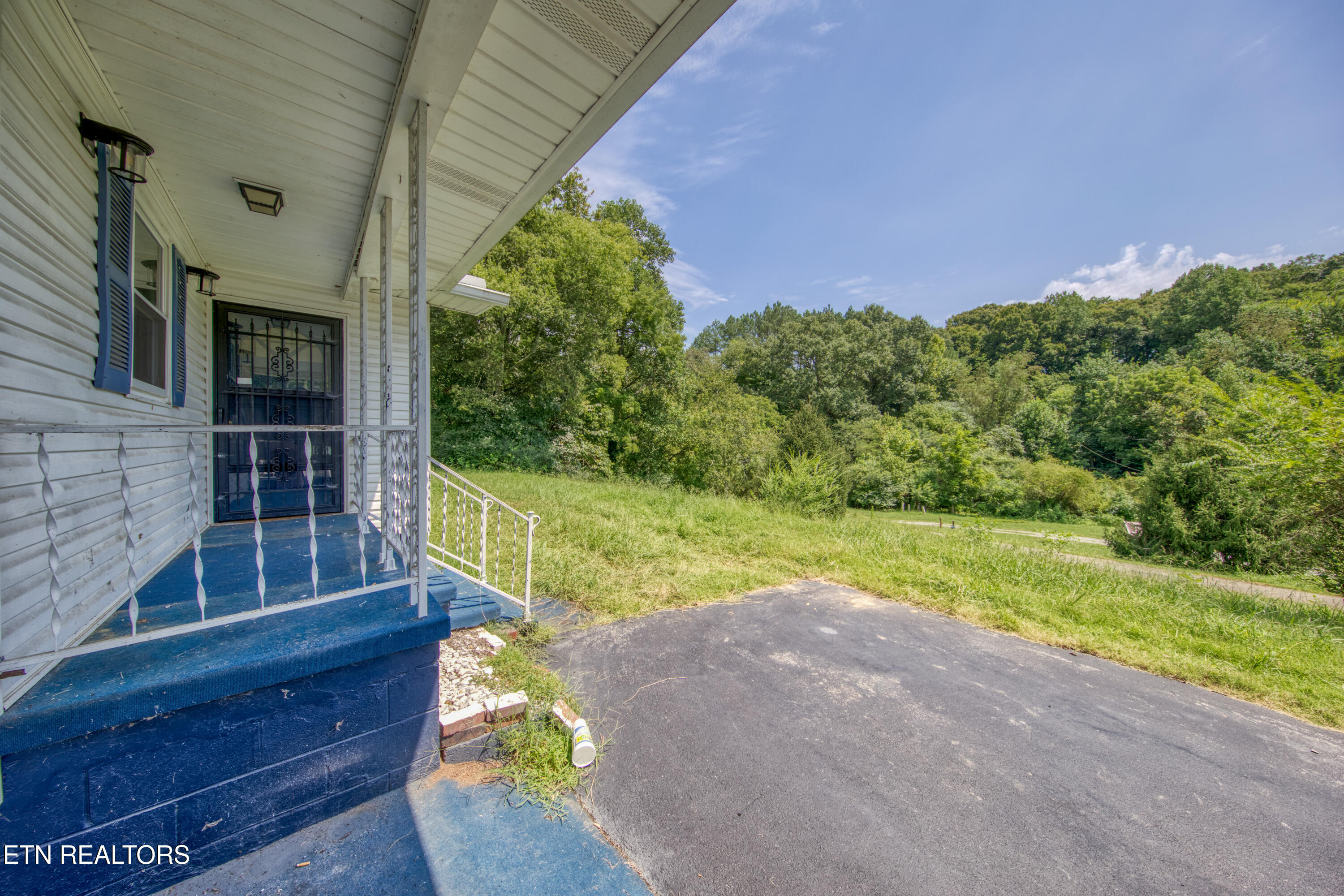 1751 Hubbard Road Loudon, TN 37774 - Photo 7 of 21 0H3A1847_67