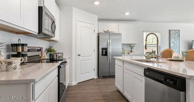 $2,398 | 9108 Red Bird Lane, Unit HAYDEN, Jacksonville, FL 32220