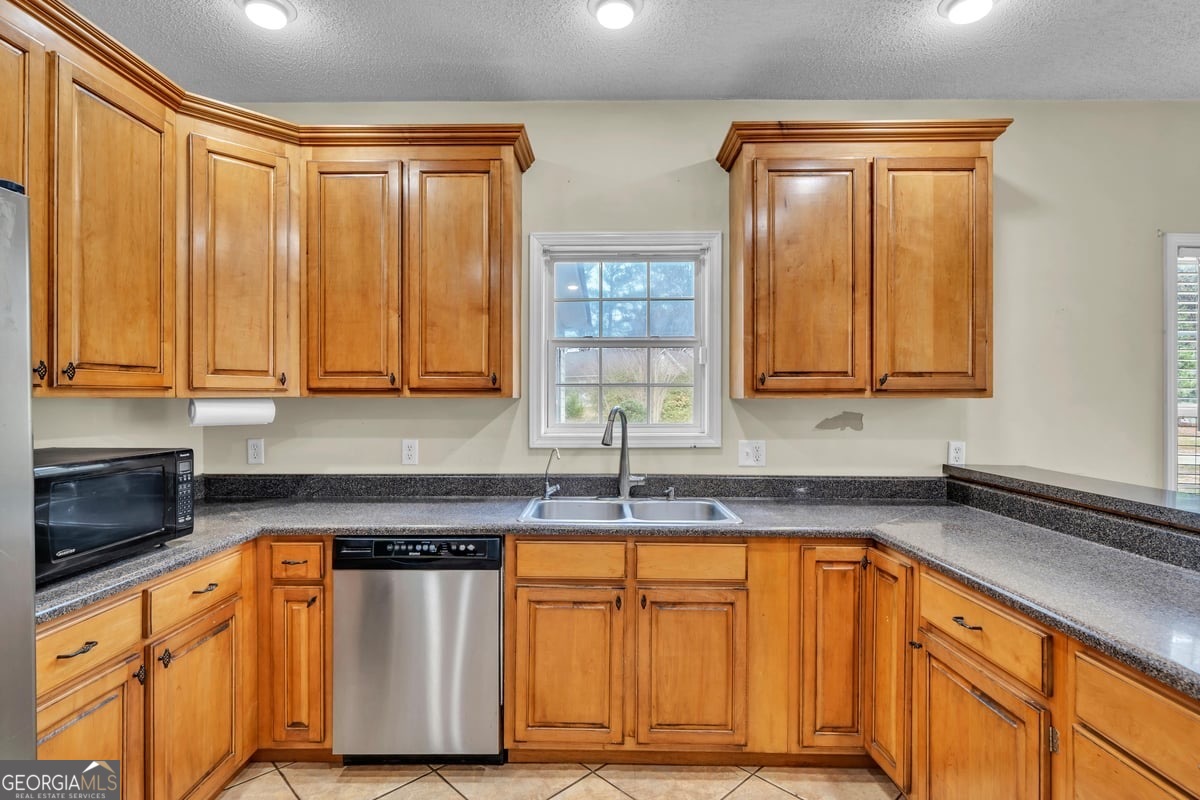 540 Pine Grove Drive Dublin, GA 31021 - Photo 11 of 25