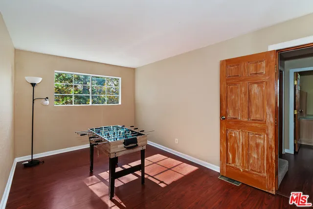 a view of a building entrance