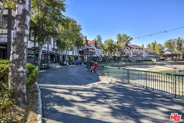 $2,295 | 28665 Zion Drive, Lake Arrowhead, CA 92352