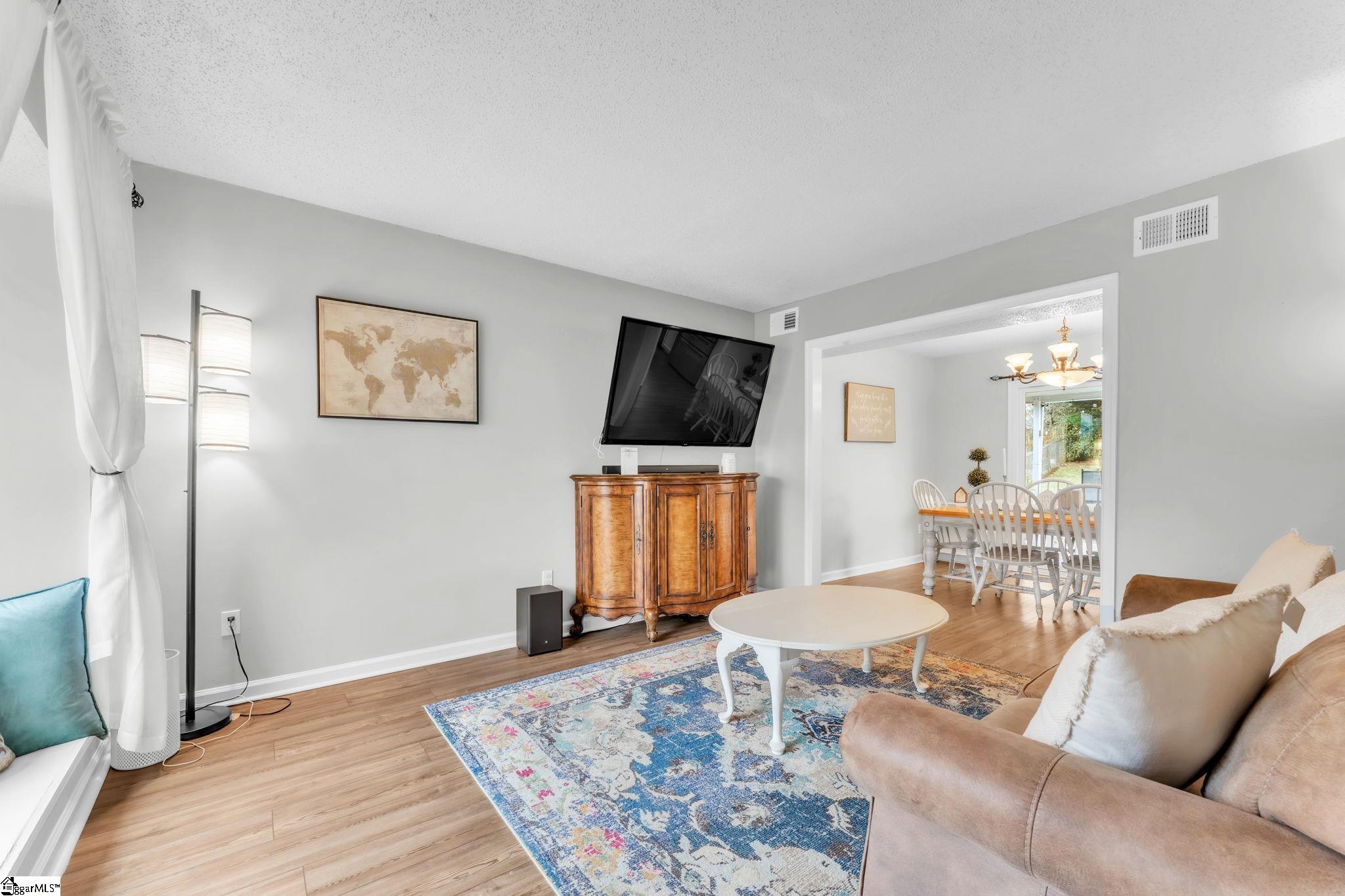 14 St Andrews Way Greenville, SC 29607 - Photo 5 of 31