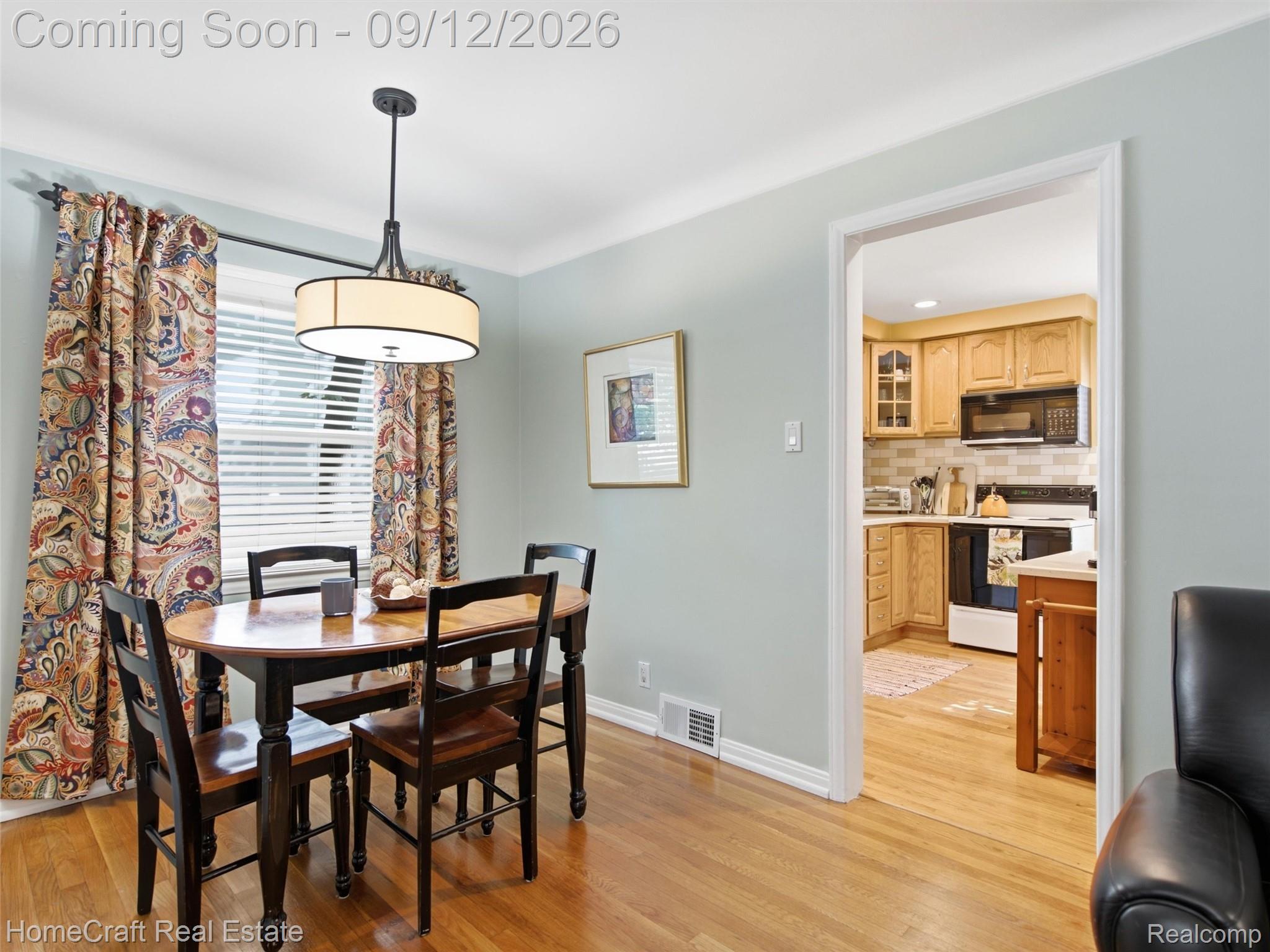 4139 Samoset Road Royal Oak, MI 48073 - Photo 13 of 34 13-DSC03467.jpg