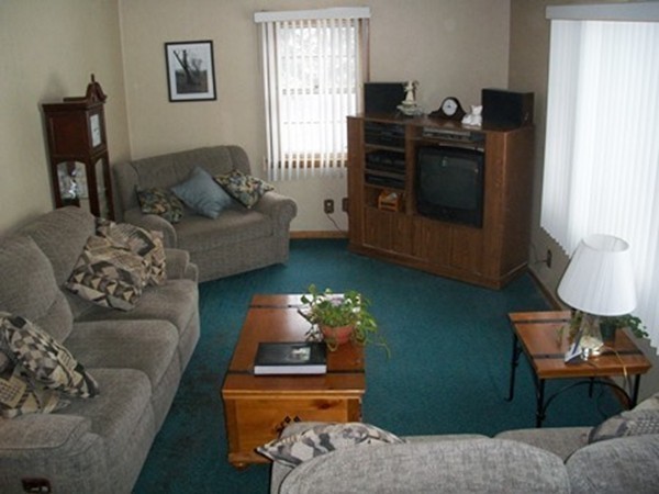 179 Bridle Path Road Springfield, MA 01118 - Photo 17 of 21