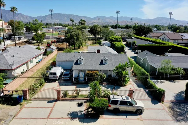 $1,480,000 | 10918 Laurel Canyon Boulevard, San Fernando, CA 91340