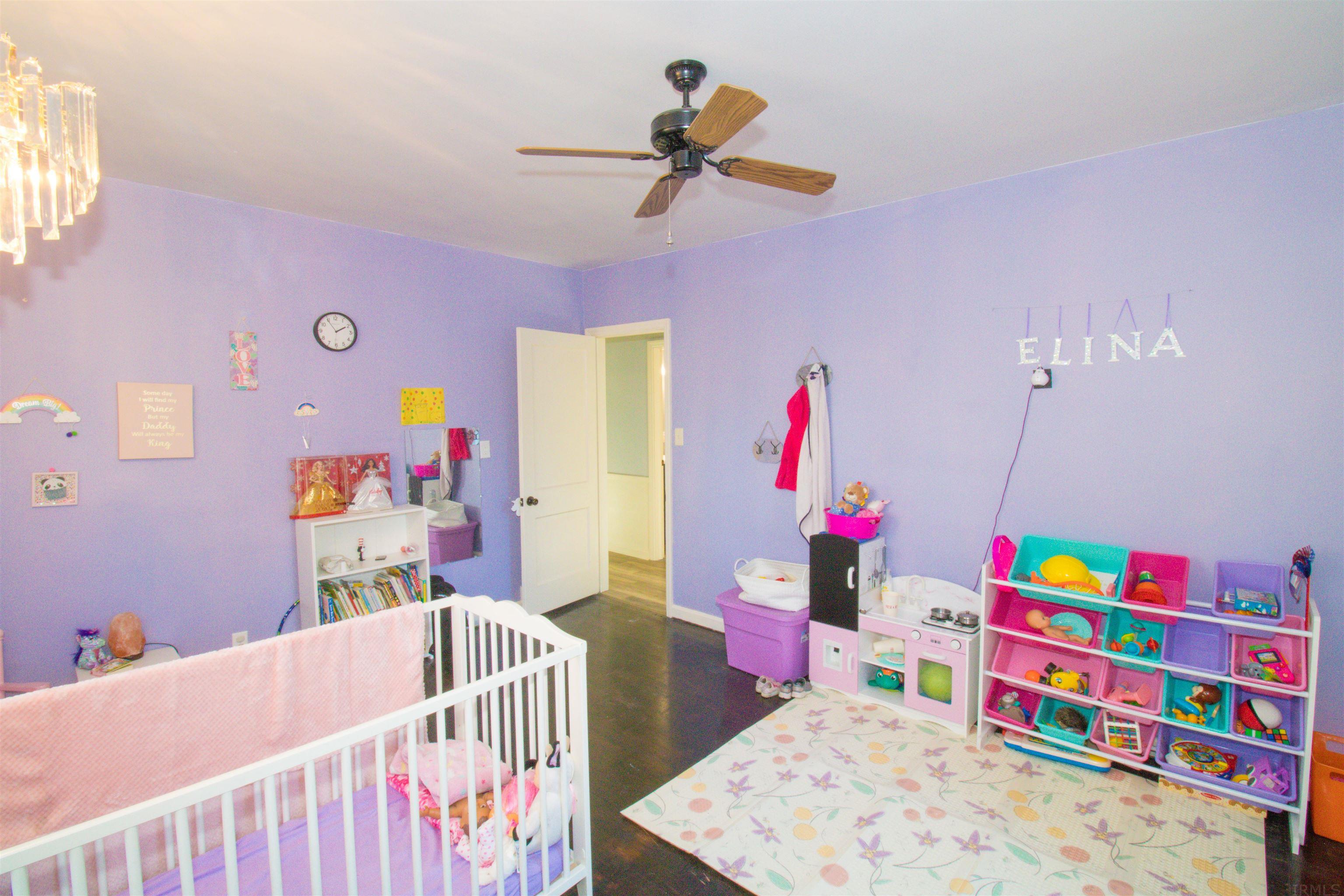 330 West Evergreen Road Evansville, IN 47710 - Photo 11 of 31 Gallery Image 11