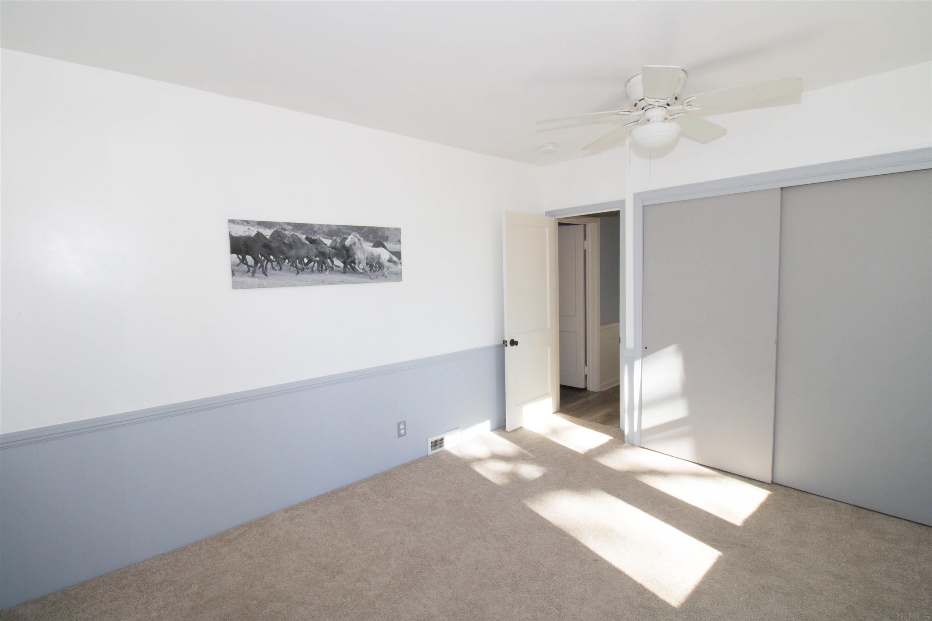 330 West Evergreen Road Evansville, IN 47710 - Photo 13 of 31 Gallery Image 13