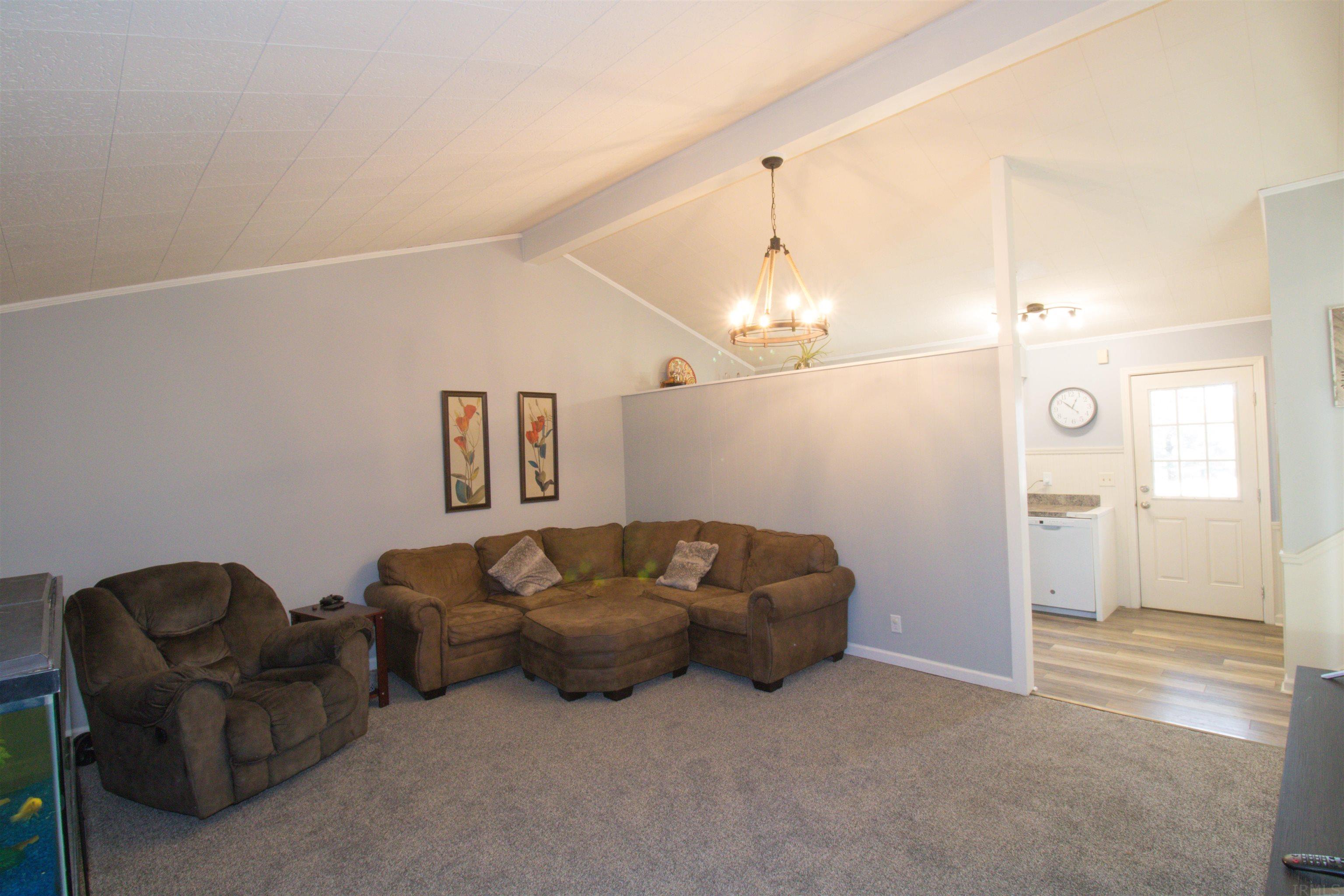 330 West Evergreen Road Evansville, IN 47710 - Photo 8 of 31 Gallery Image 8