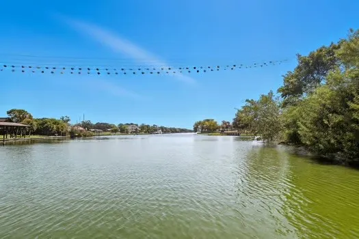 $90,000 | 18617 Egret Bay Boulevard, Unit 702, Webster, TX 77058