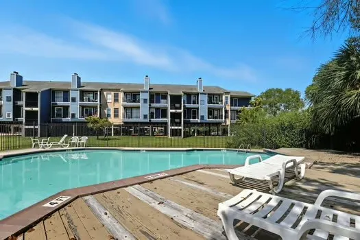 $90,000 | 18617 Egret Bay Boulevard, Unit 702, Webster, TX 77058