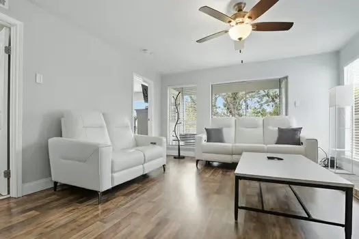 $90,000 | 18617 Egret Bay Boulevard, Unit 702, Webster, TX 77058