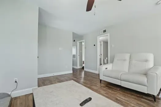 $90,000 | 18617 Egret Bay Boulevard, Unit 702, Webster, TX 77058