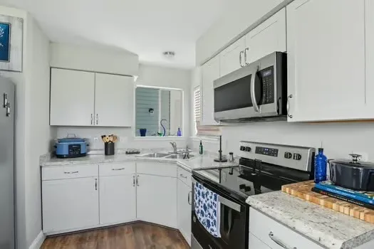 $90,000 | 18617 Egret Bay Boulevard, Unit 702, Webster, TX 77058