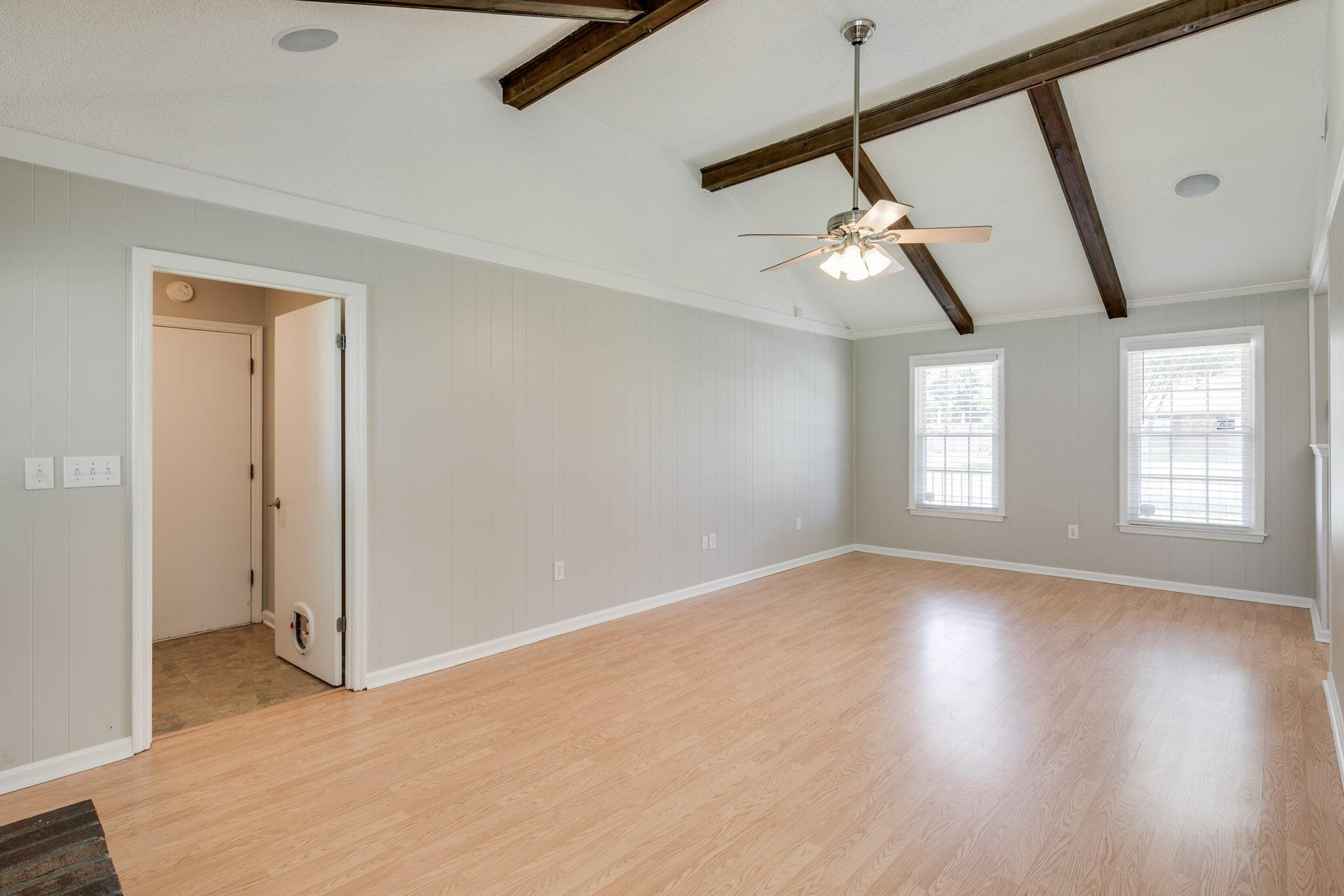 139 Marion Road Summerville, SC 29486 - Photo 5 of 28 5