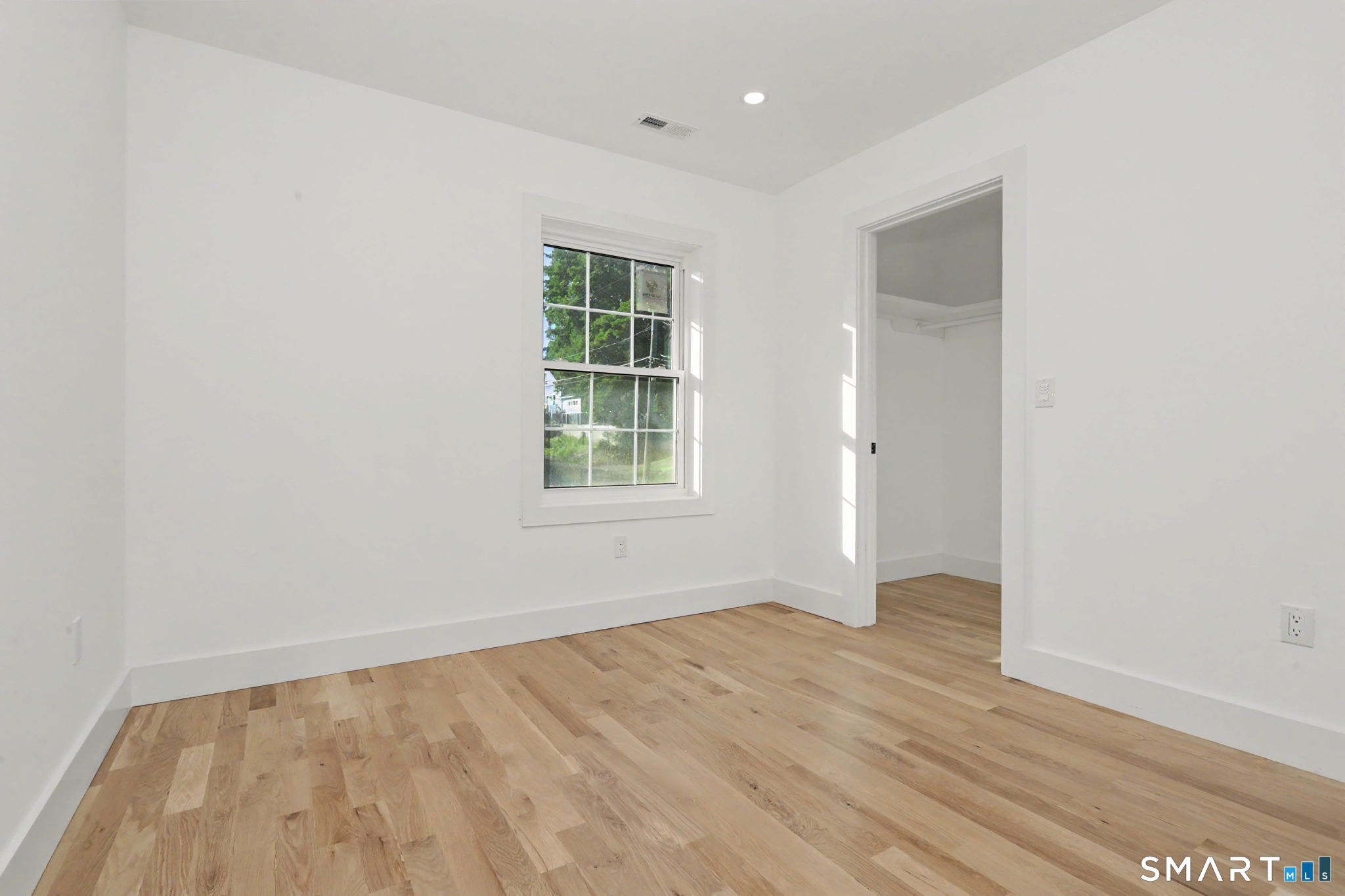8 Benson Road Bethel, CT 06801 - Photo 26 of 32