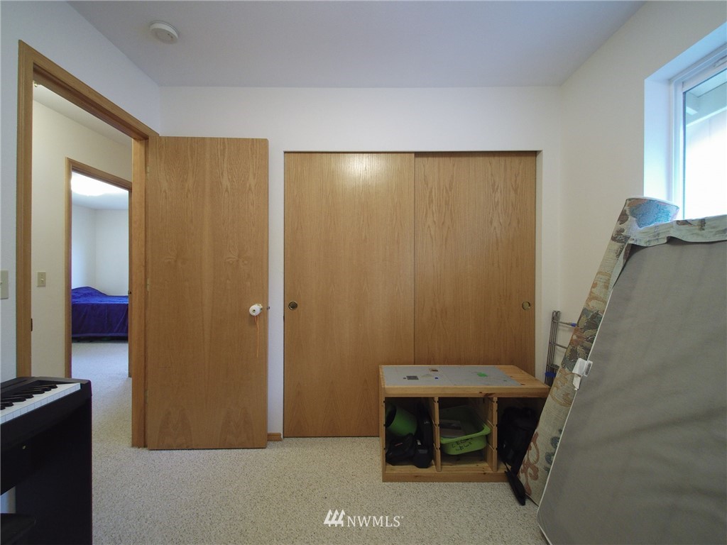 196 Gandalf Road Port Angeles, WA 98363 - Photo 11 of 25 Gallery Image 11