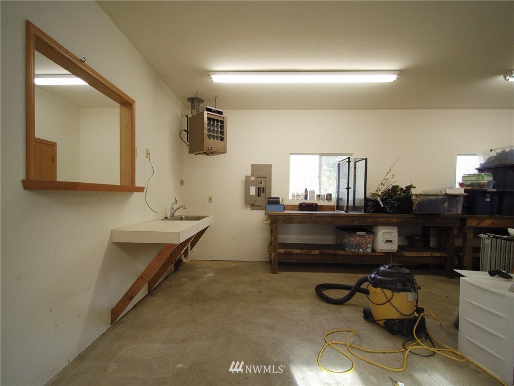 196 Gandalf Road Port Angeles, WA 98363 - Photo 19 of 25 Gallery Image 19