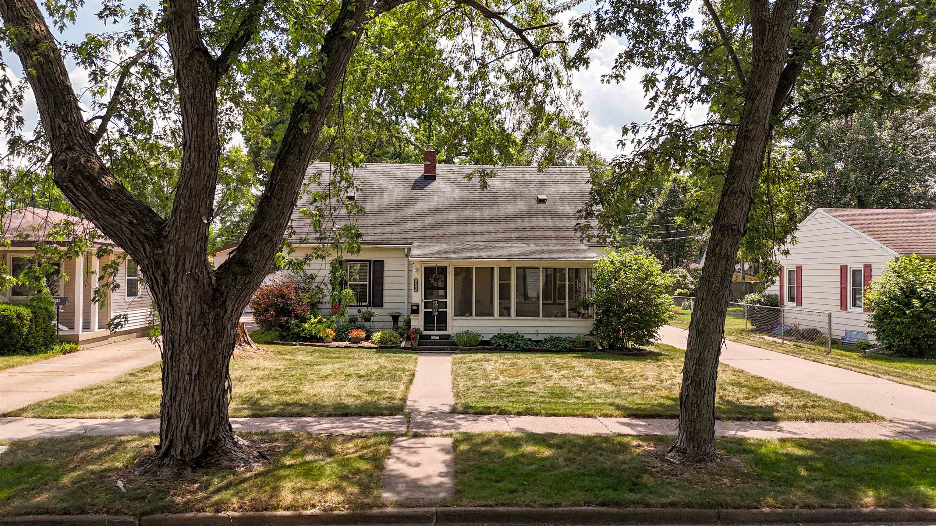 2425 Simonis Street Stevens Point, WI 54481 - Photo 4 of 44
