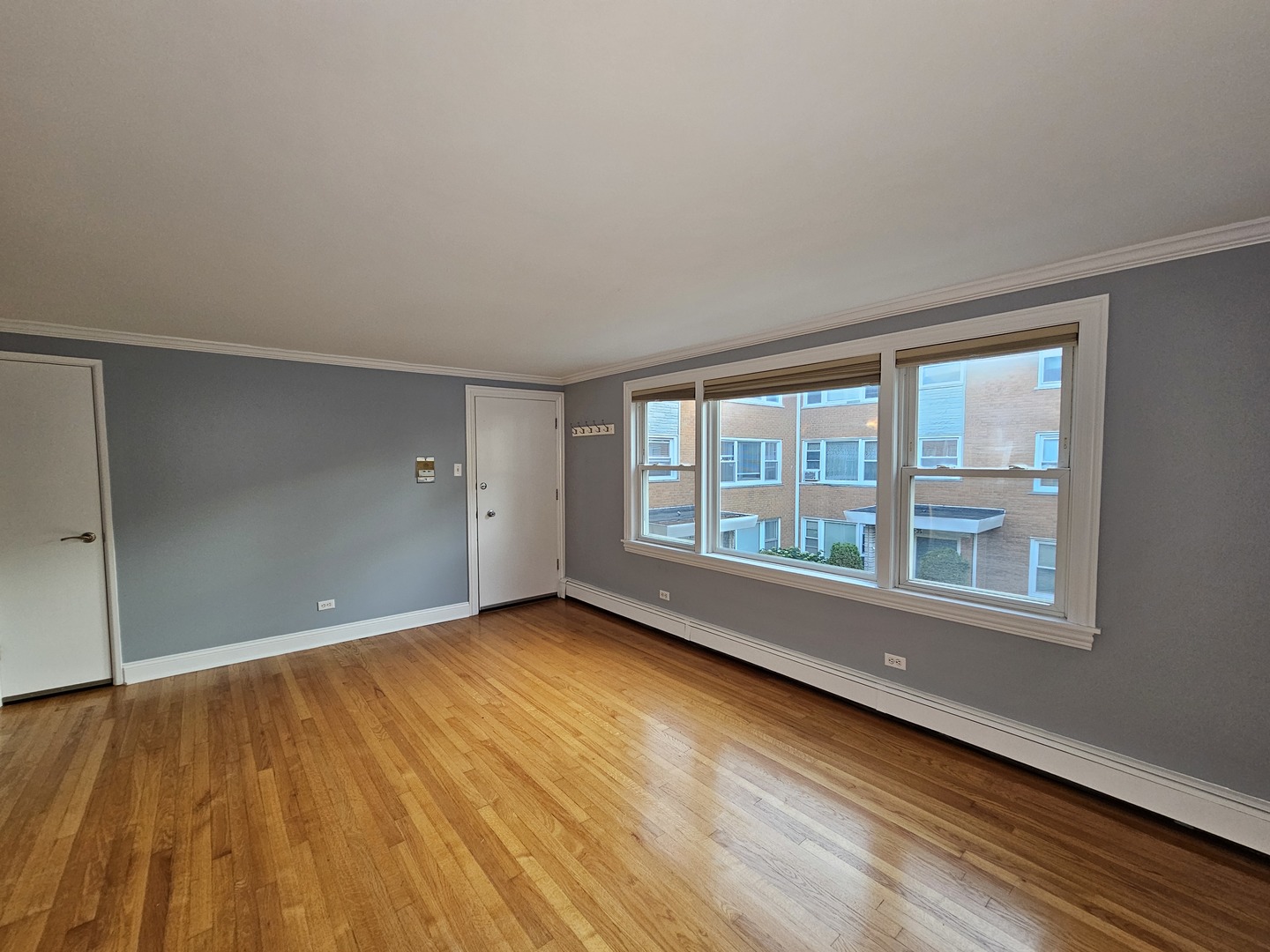 6925 West 64th Place, Unit 2F Chicago, IL 60638 - Photo 4 of 16