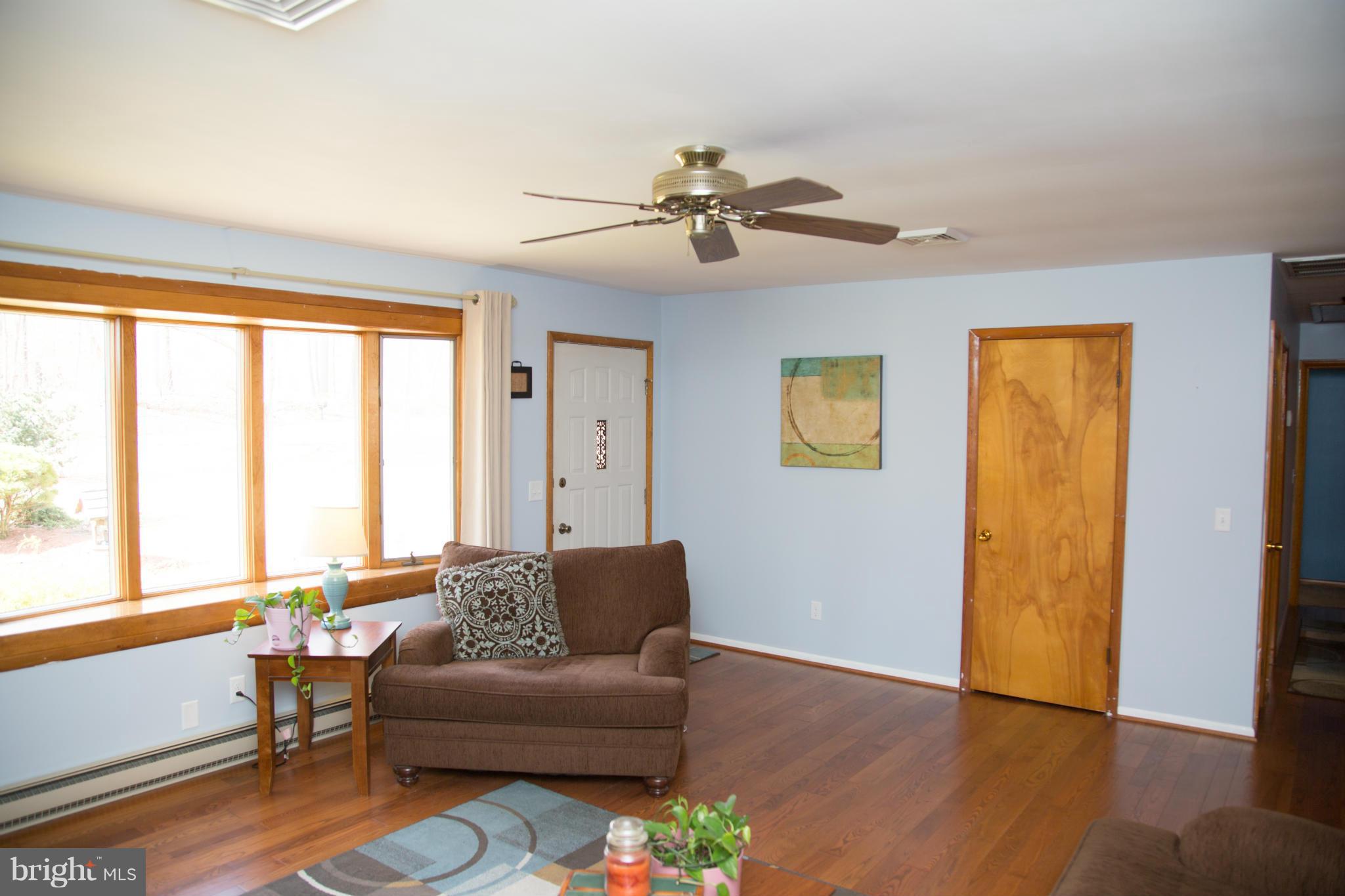 358 Craigtown Road Port Deposit, MD 21904 - Photo 4 of 29 Living Room