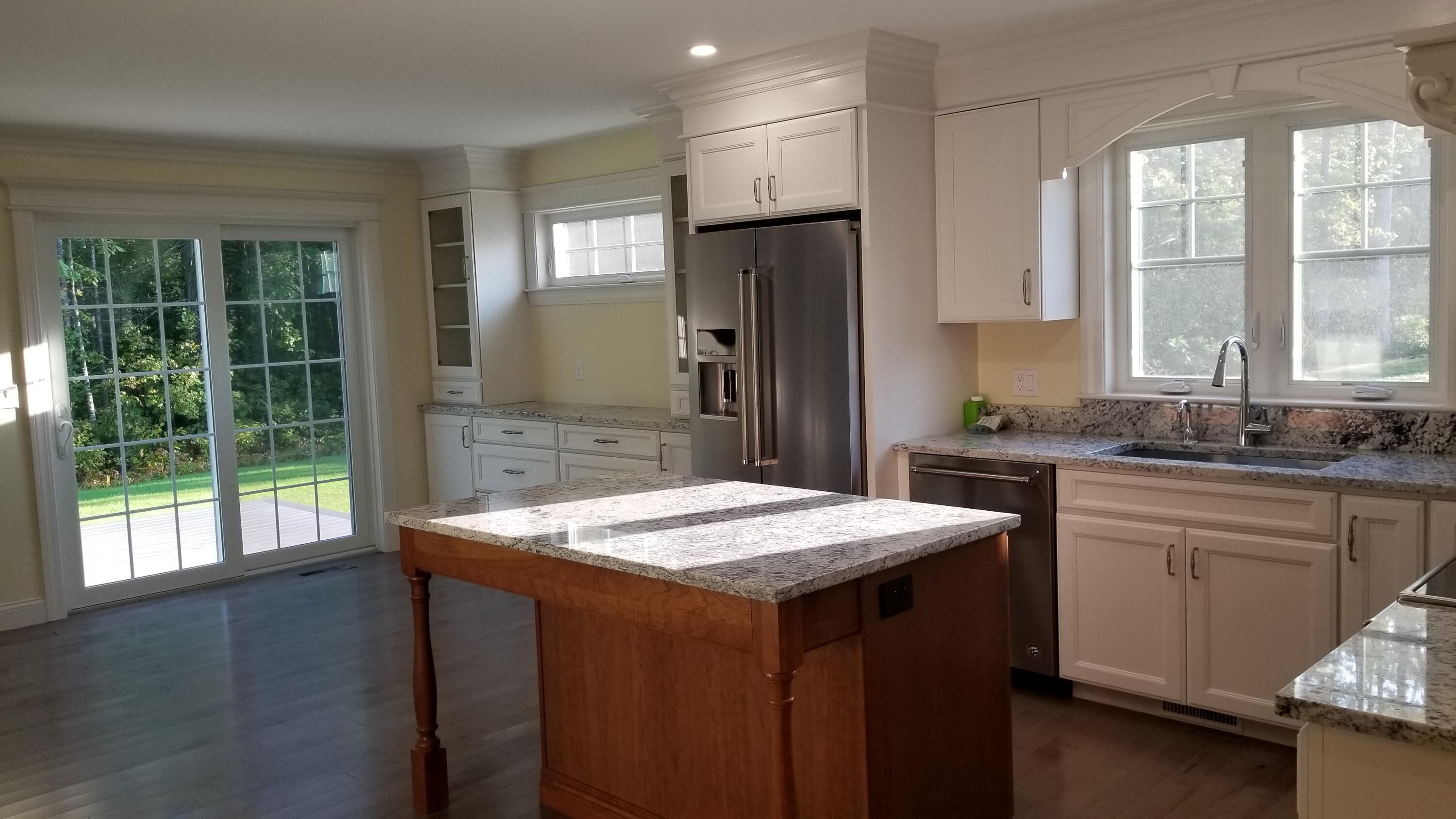 25 Creeks Edge Drive Saco, ME 04072 - Photo 3 of 13 Kitchen
