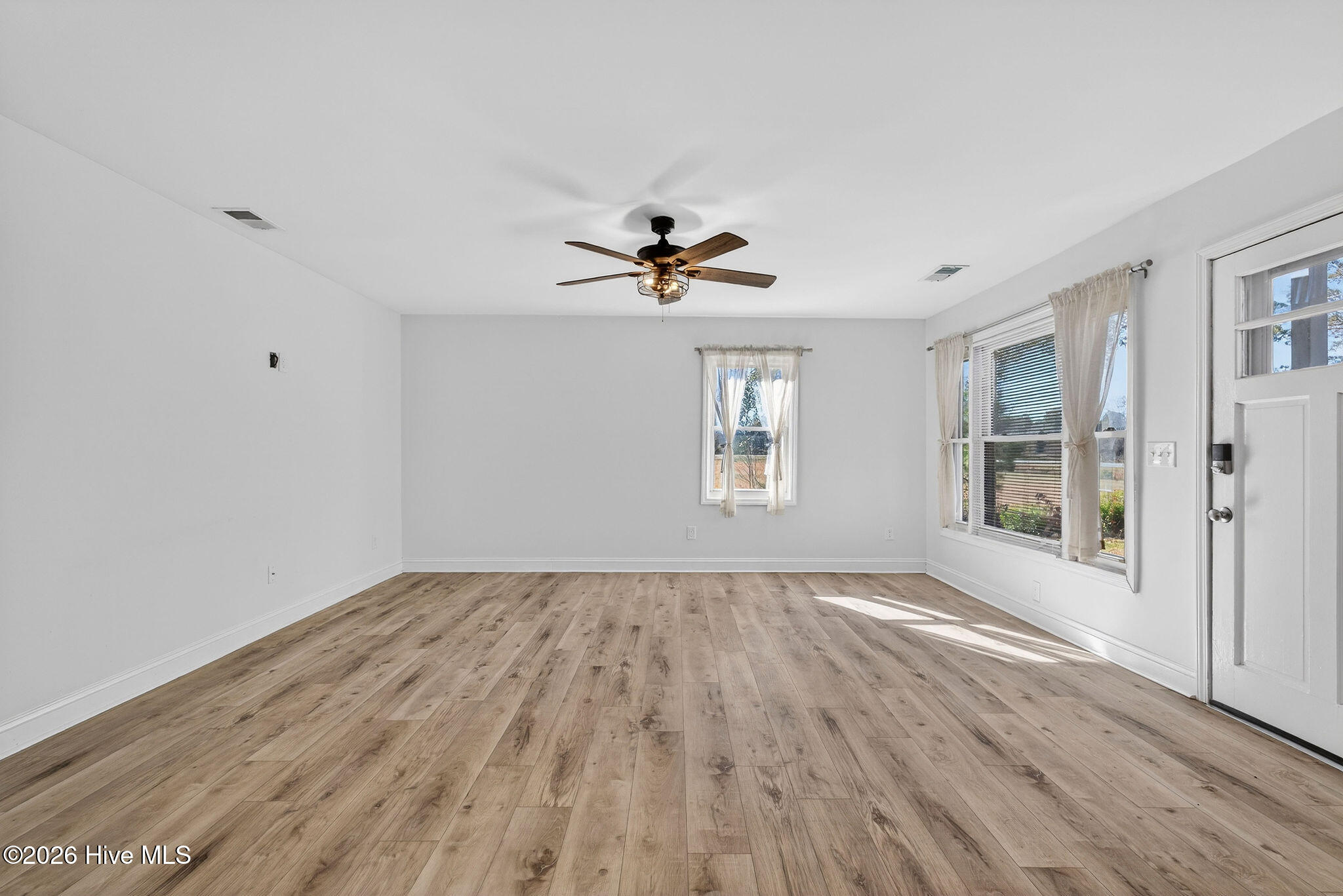 4516 Castle Hayne Road Castle Hayne, NC 28429 - Photo 16 of 44 4516CastleHayneRoad-2