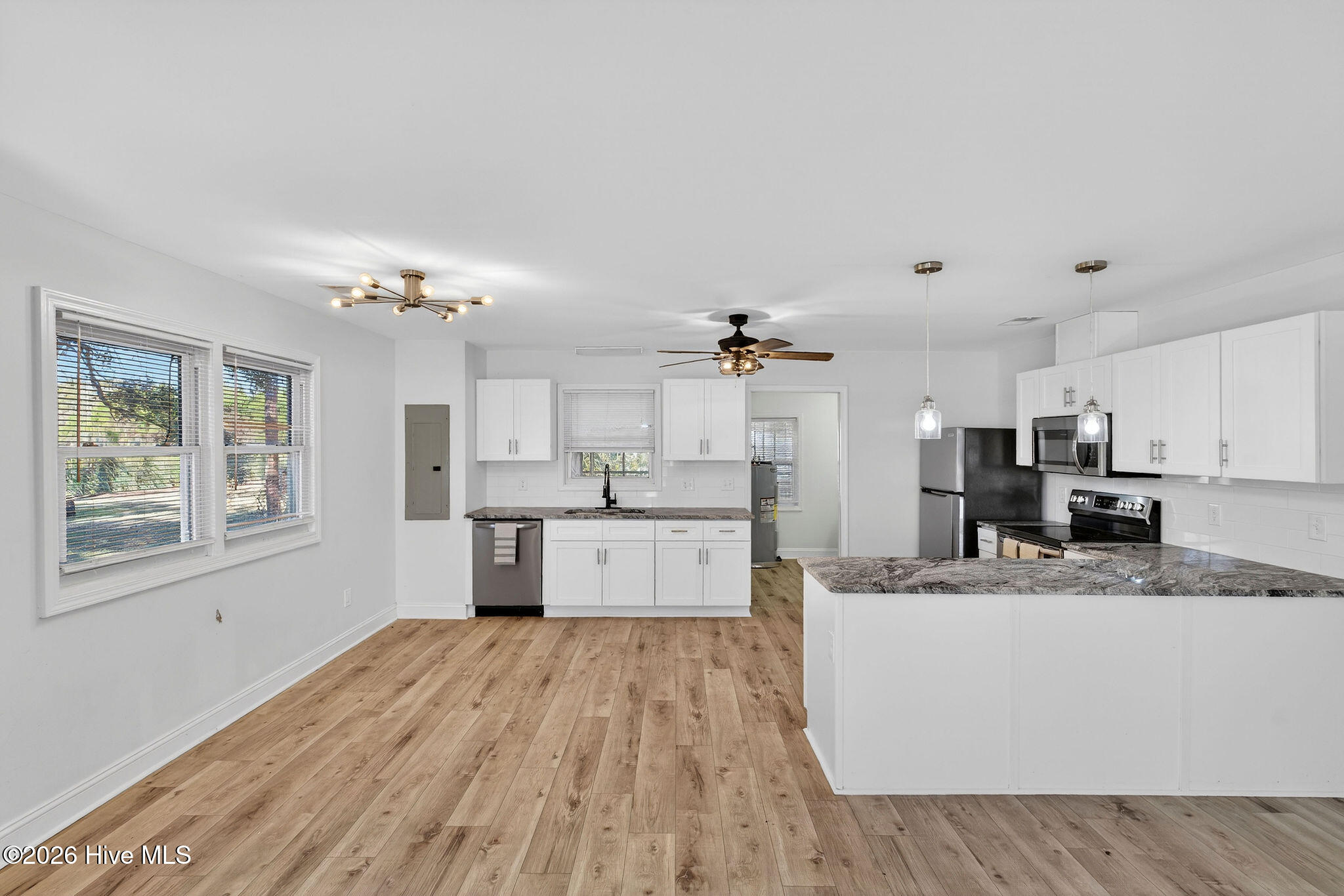 4516 Castle Hayne Road Castle Hayne, NC 28429 - Photo 20 of 44 4516CastleHayneRoad-6