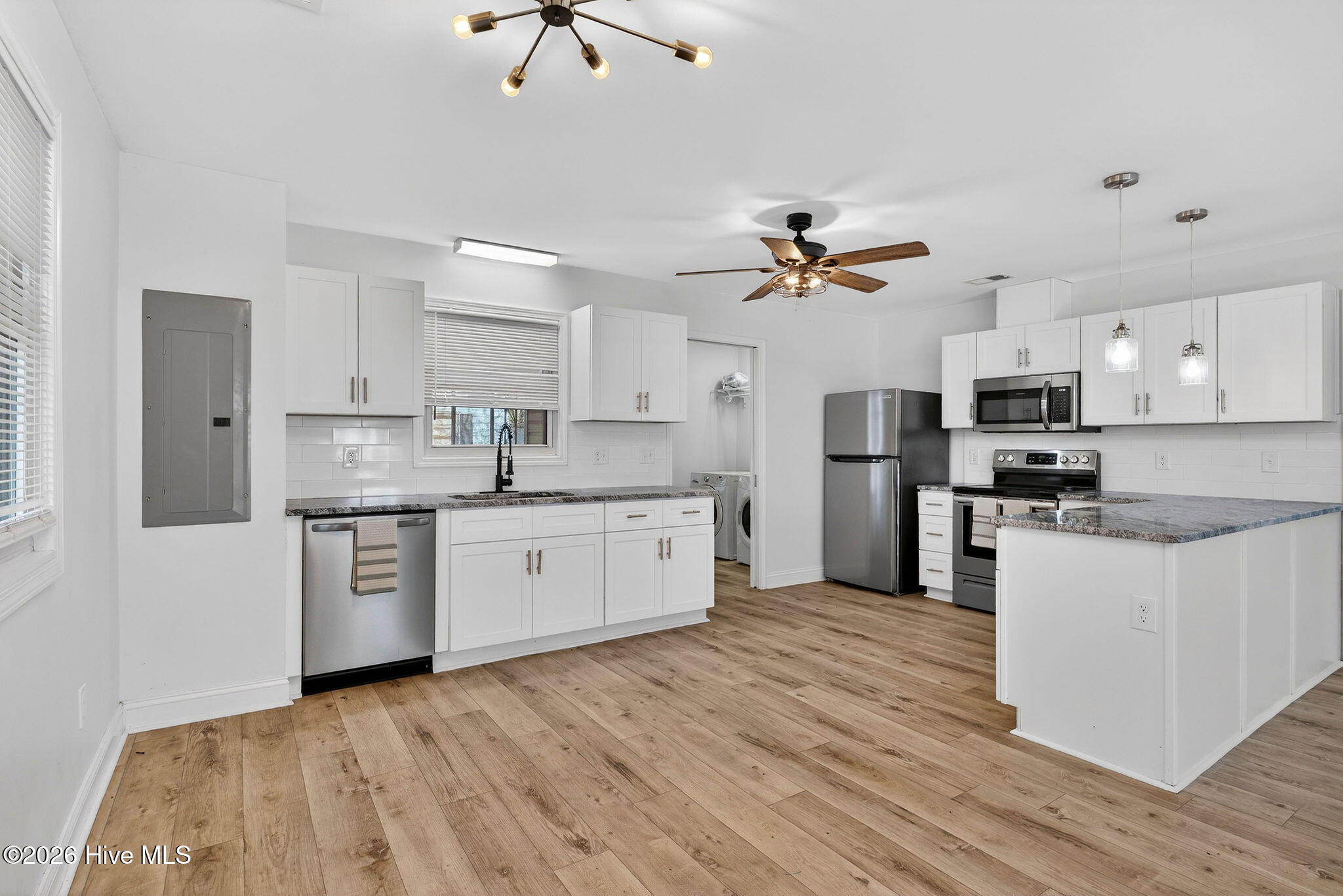 4516 Castle Hayne Road Castle Hayne, NC 28429 - Photo 21 of 44 4516CastleHayneRoad-8