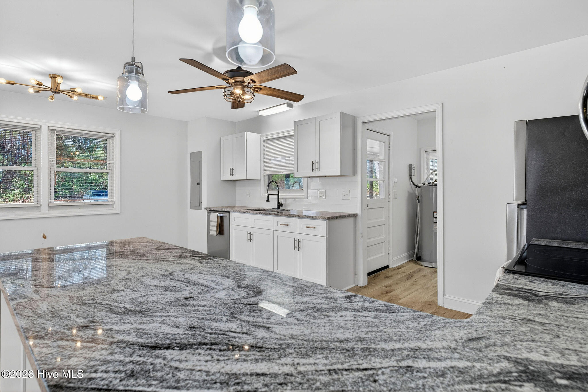 4516 Castle Hayne Road Castle Hayne, NC 28429 - Photo 24 of 44 4516CastleHayneRoad-14