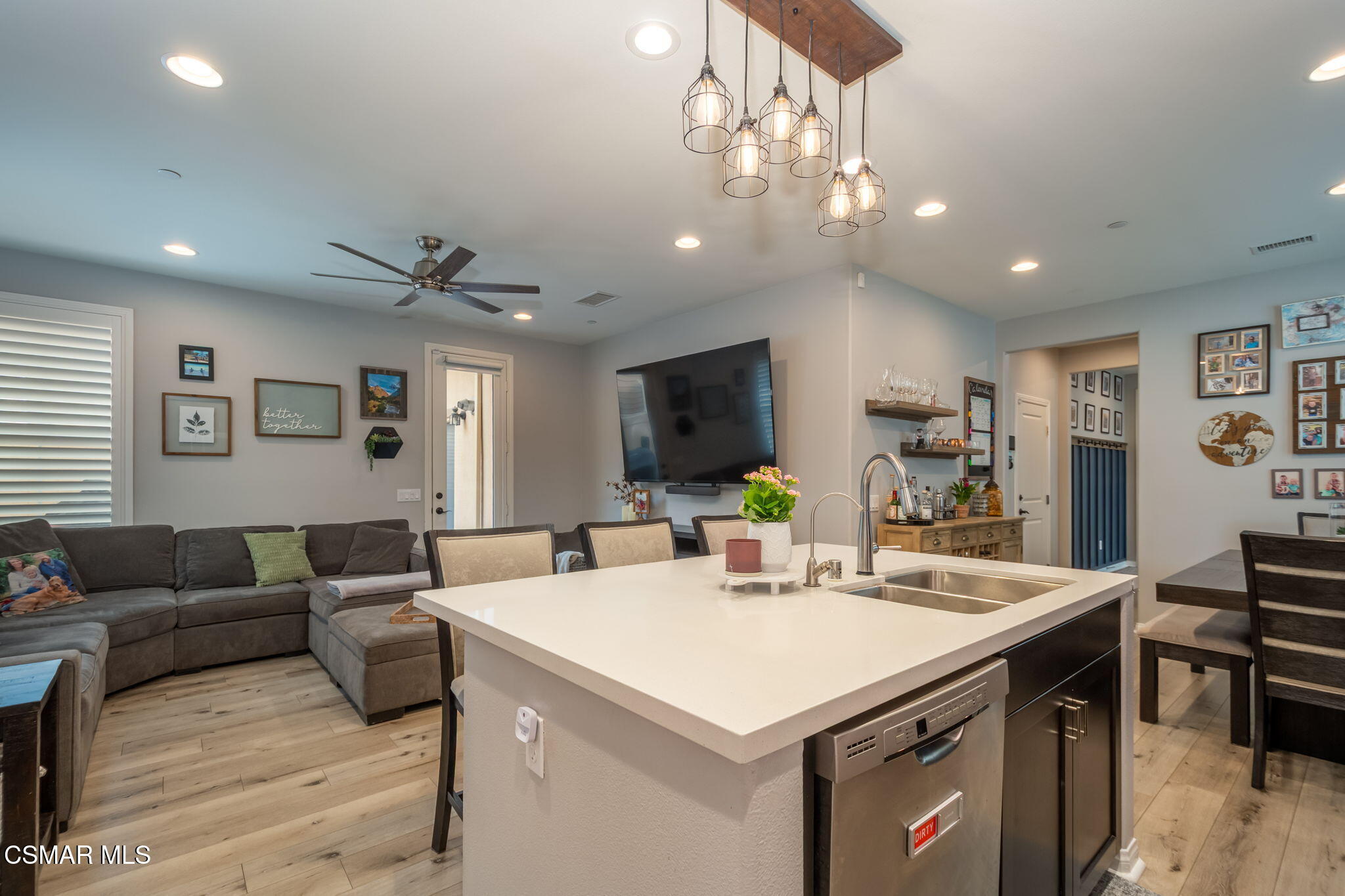 179 Stonegate Road Camarillo, CA 93010 - Photo 11 of 29 VCV-Stonegate-14
