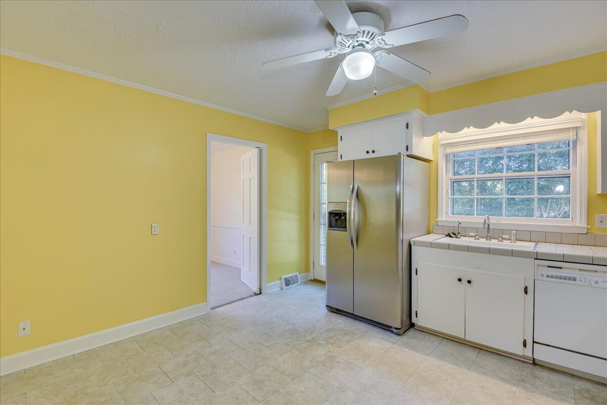 415 South Maple Street McCormick, SC 29835 - Photo 8 of 42 18-118