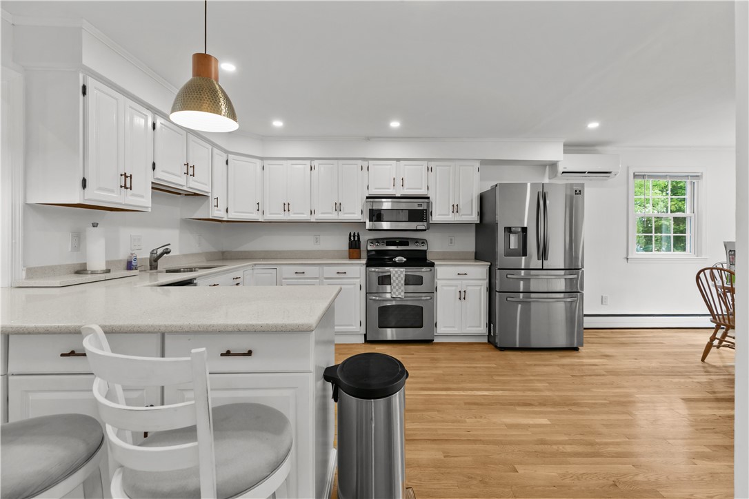 12 Granada Terrace Middletown, RI 02842 - Photo 6 of 26