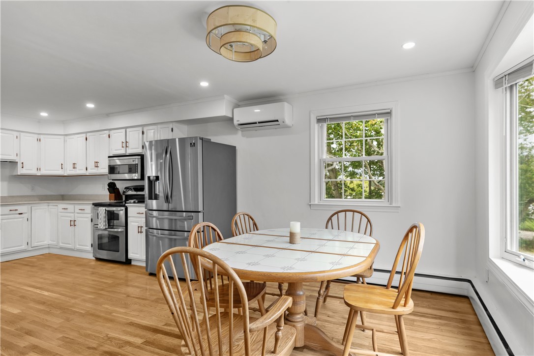 12 Granada Terrace Middletown, RI 02842 - Photo 8 of 26