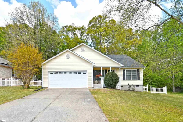 $259,900 | 222 Ashwood Lane, Anderson, SC 29625