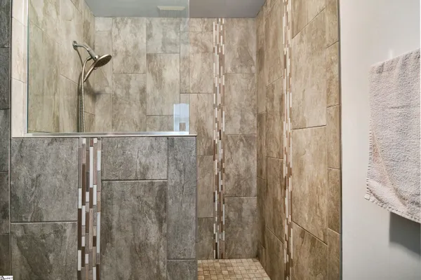 $259,900 | 222 Ashwood Lane, Anderson, SC 29625