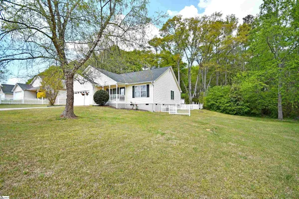 $259,900 | 222 Ashwood Lane, Anderson, SC 29625