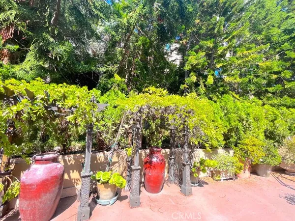 a view of entryway