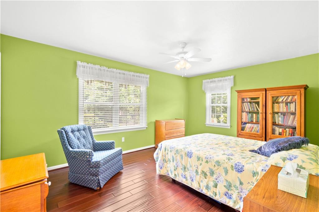 136 Johnston Road Canonsburg, PA 15317 - Photo 12 of 25 Gallery Image 12