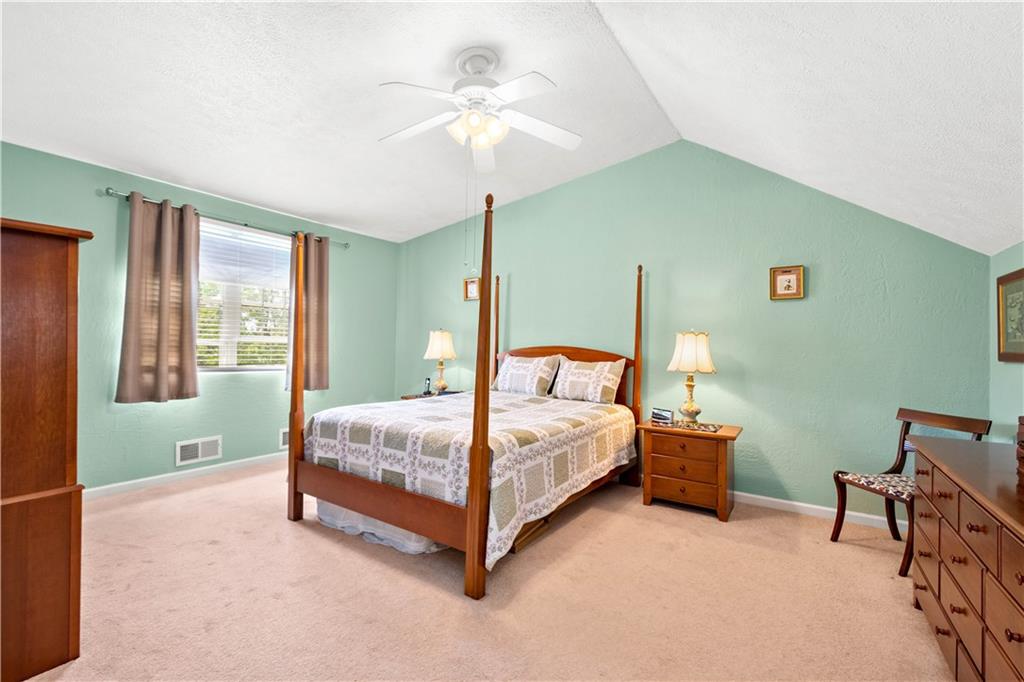 136 Johnston Road Canonsburg, PA 15317 - Photo 14 of 25 Gallery Image 14