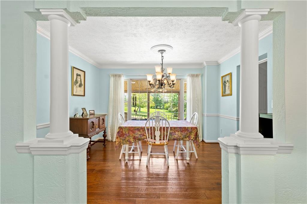 136 Johnston Road Canonsburg, PA 15317 - Photo 5 of 25 Gallery Image 5