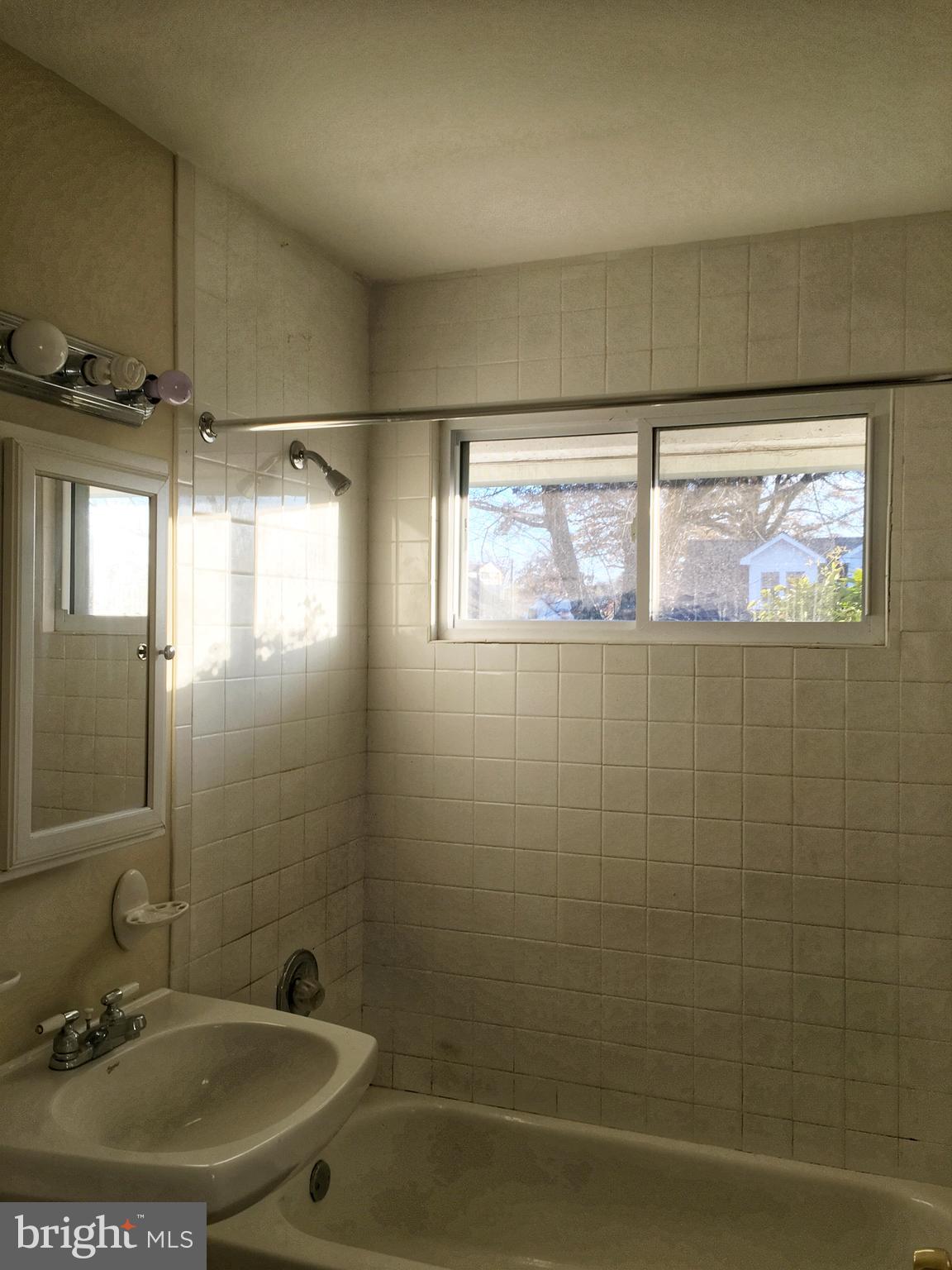 9946 Cottrell Terrace Silver Spring, MD 20903 - Photo 24 of 30 Bath