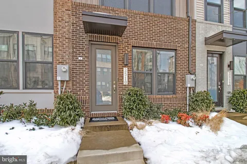 $550,000 | 2510 Emerald Branch Drive, Hyattsville, MD 20782