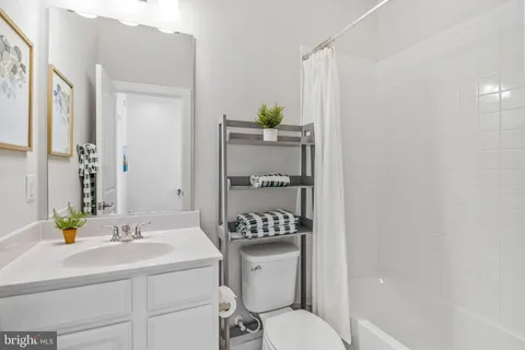 $550,000 | 2510 Emerald Branch Drive, Hyattsville, MD 20782